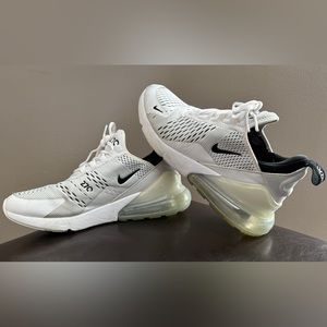 Nike AirMax 270